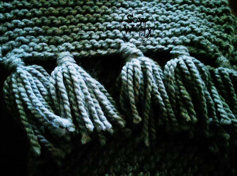 Hacer flecos para bufanda tejida-Soy Woolly